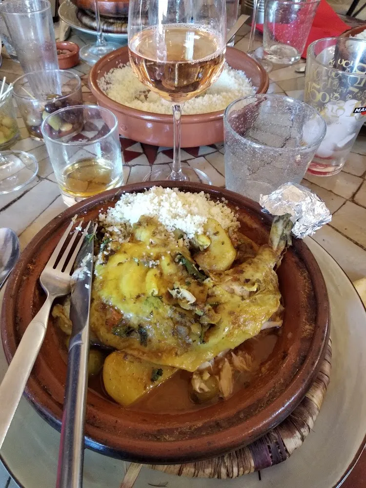 Tagine de Poulet Aux Olives Et Citron Confit